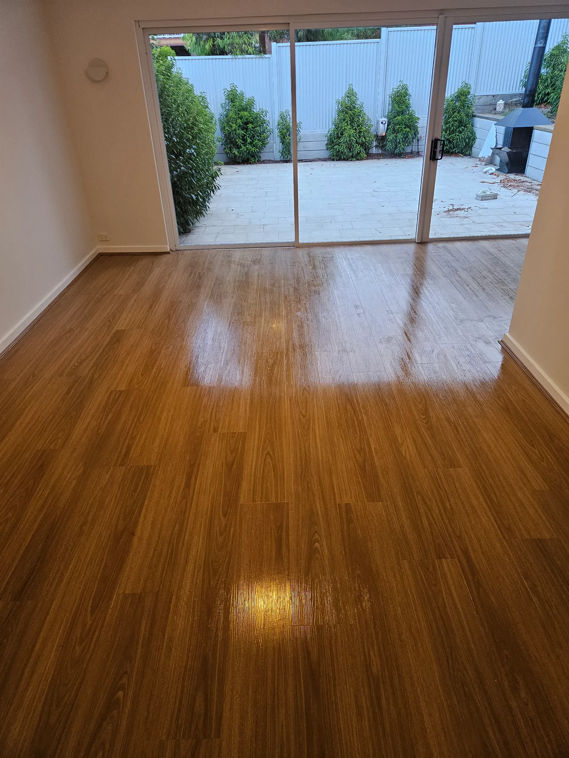 Hybrid flooring with modern timber-look finish
