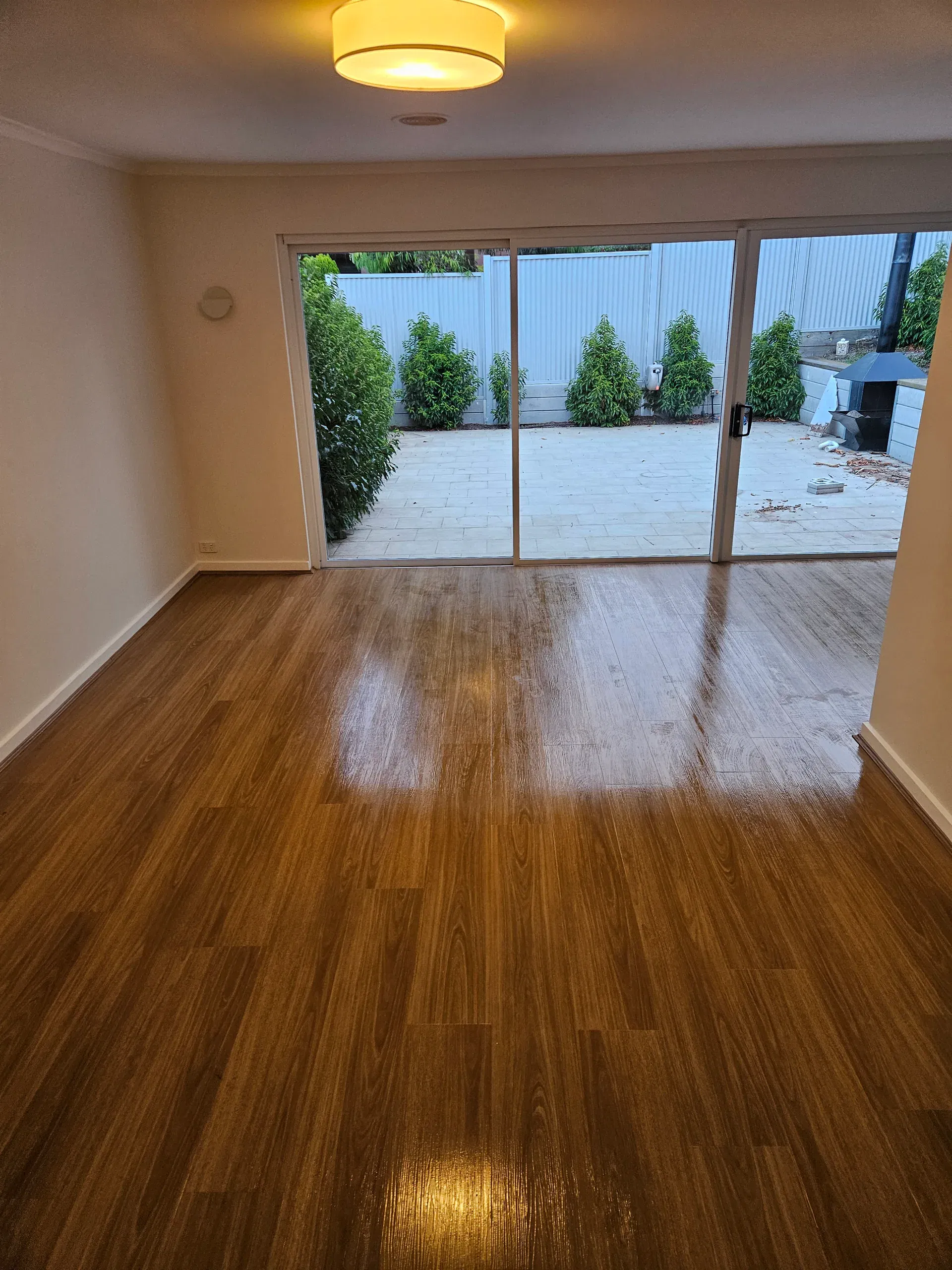 Hybrid flooring with modern timber-look finish