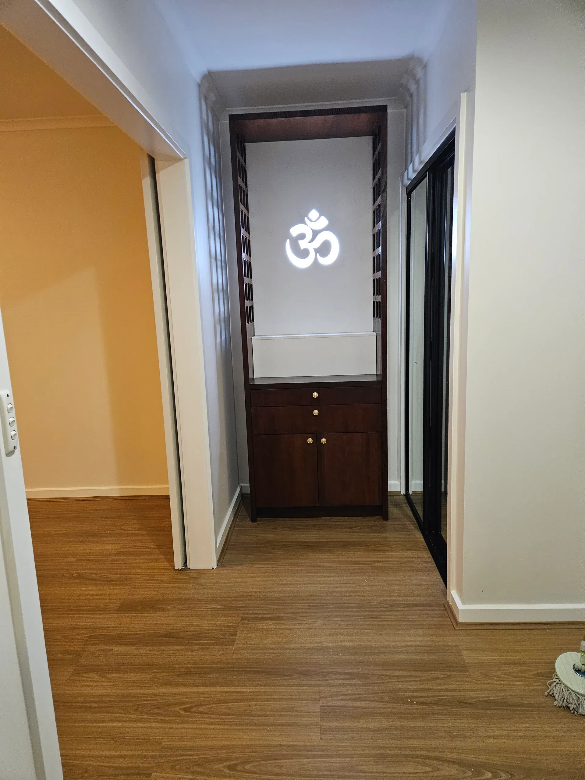 Hybrid flooring with modern timber-look finish