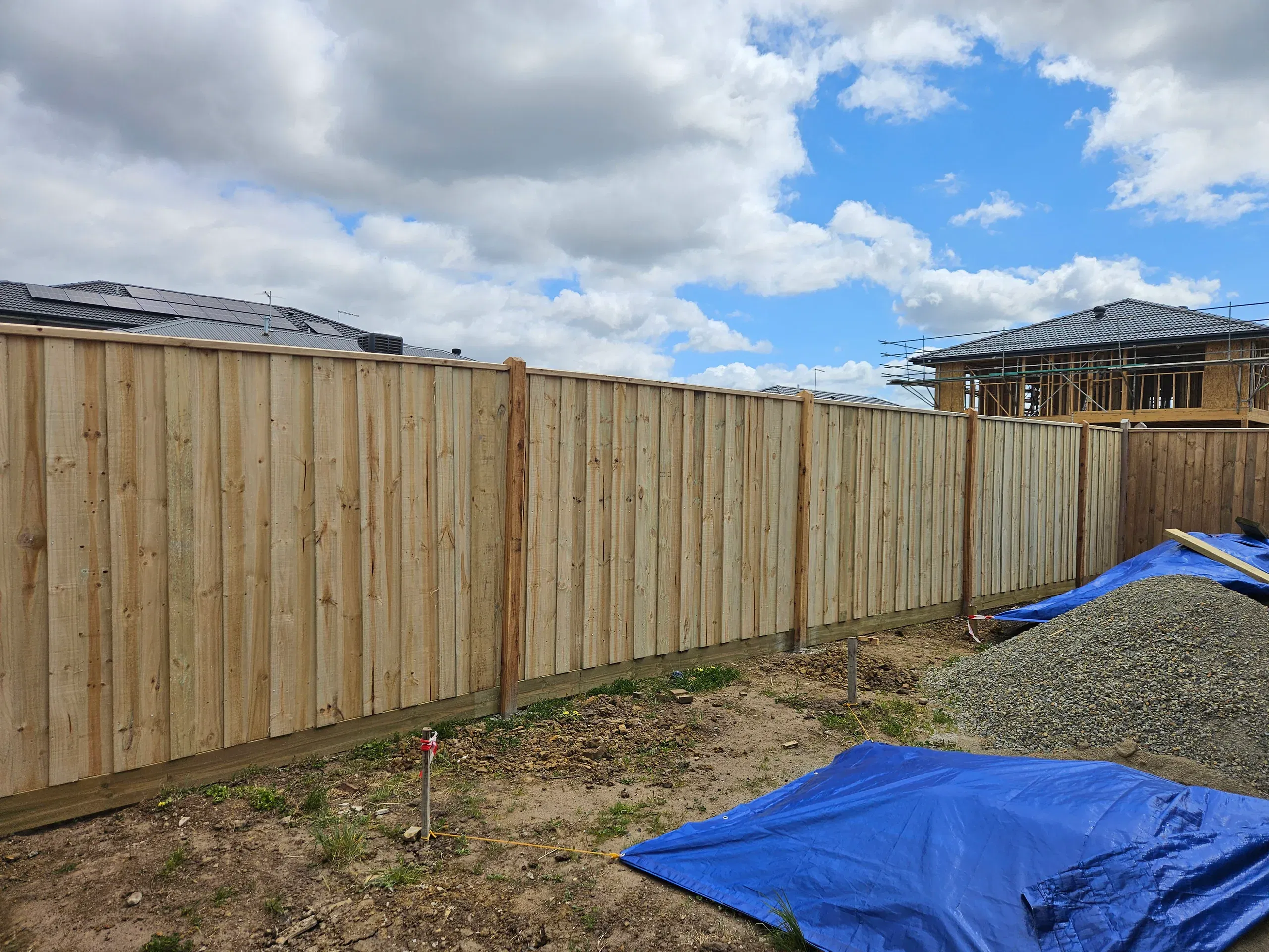 New timber paling fence around a Clyde backyard