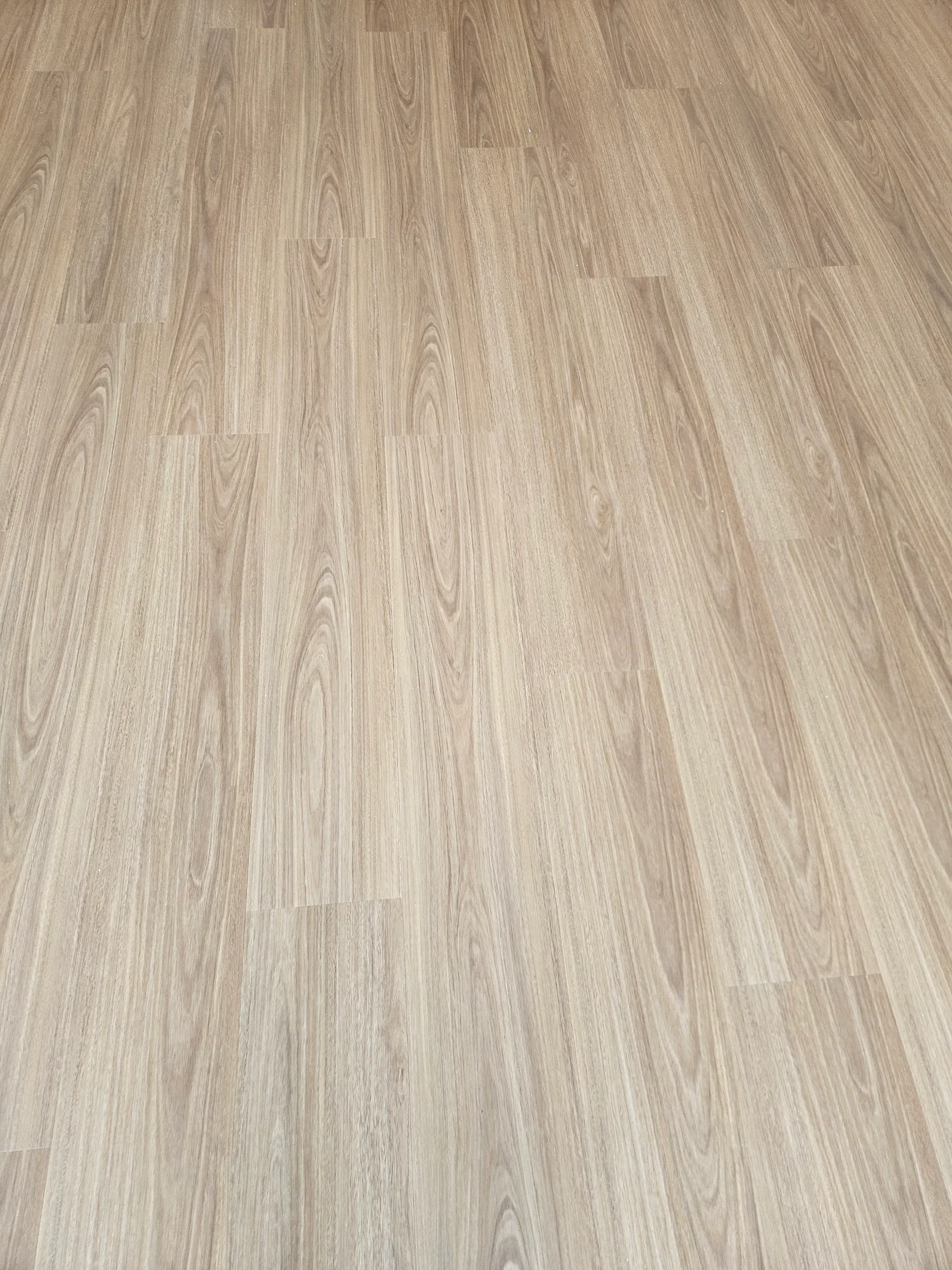 Hybrid flooring with timber-look finish